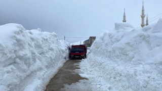 Kazıkbeli Yaylası ve 5 köyün yolu seçim hazırlıkları için erken açıldı