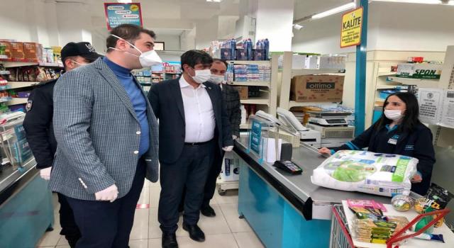 Torul Kaymakamı Ömer Said Karakaş ve Belediye Başkanı Evren Evrim Özdemir Marketleri Denetledi