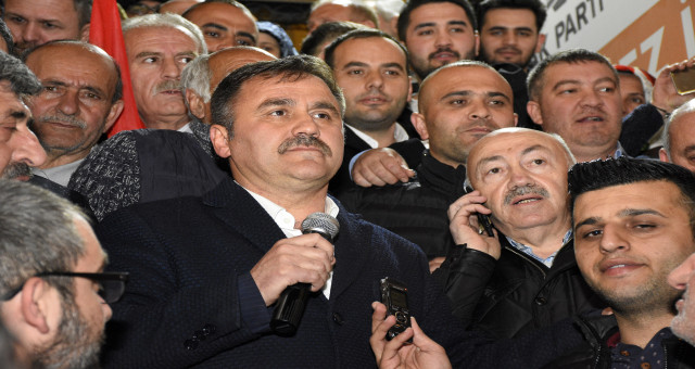 Ercan Çimen Yeniden Belediye Başkanı Seçildi