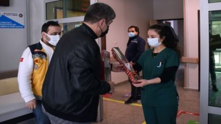 Başkan Özdemir sağlık çalışanlarını unutmadı