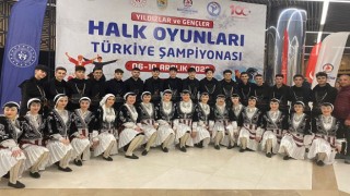 Halk oyuncularımız Türkiye Şampiyonasına katıldı