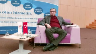 Prof.Dr. Fatih Yalçın Karakoç’un Balkonu’nu Anlattı