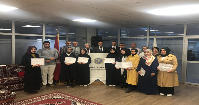 Arapça Kursu Sonunda Başarılı Kursiyerlere Sertifikaları Verildi
