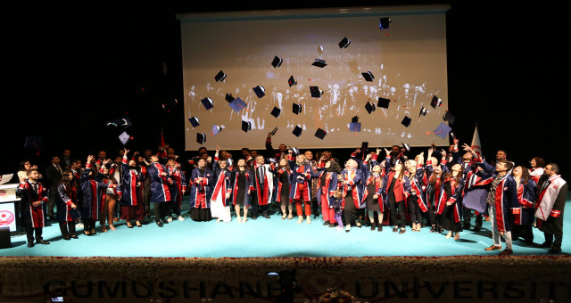 Gümüşhane Üniversitesinde mezuniyet ve 11.Kuruluş Yıldönümü coşkusu